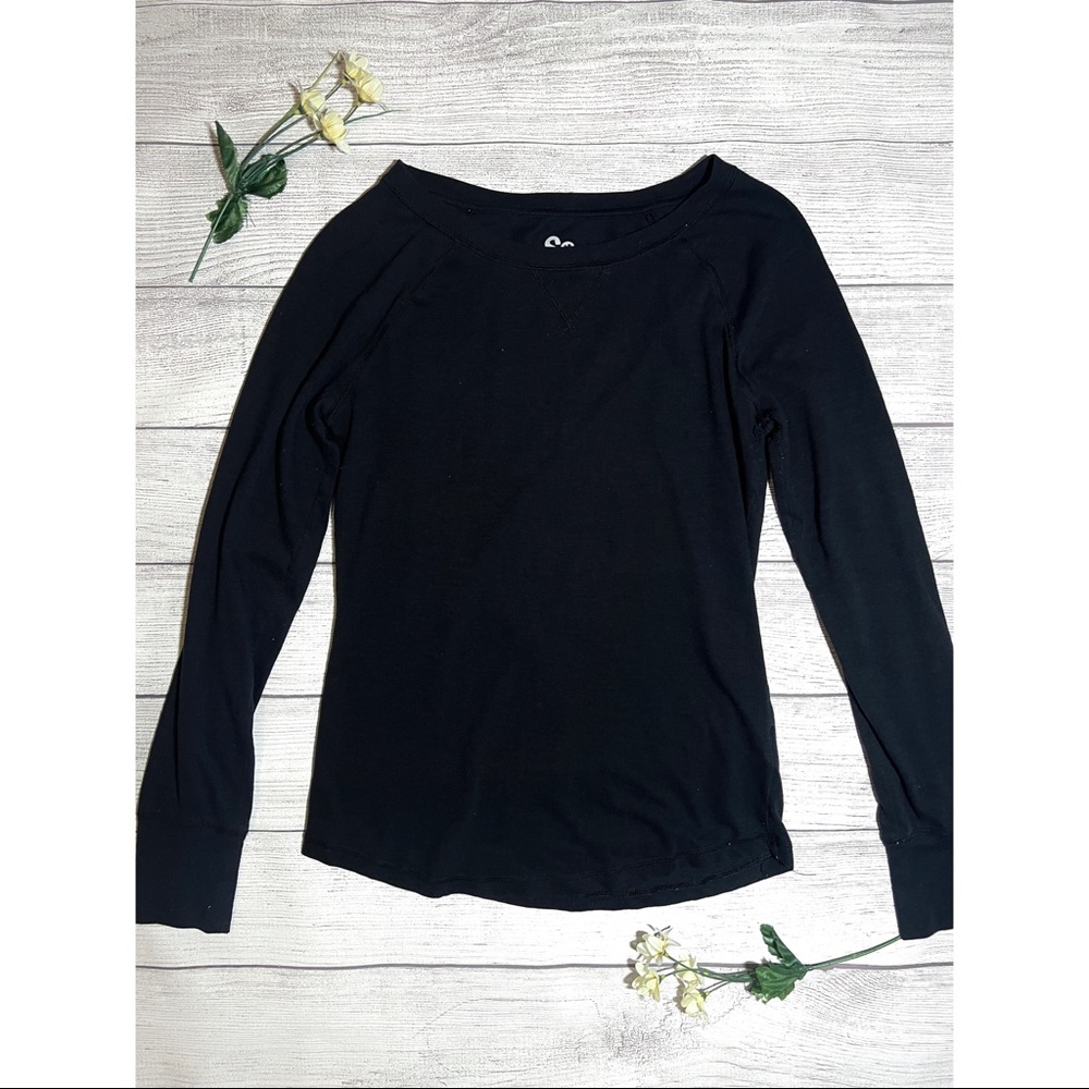 SO Crewneck Long Sleeve Top